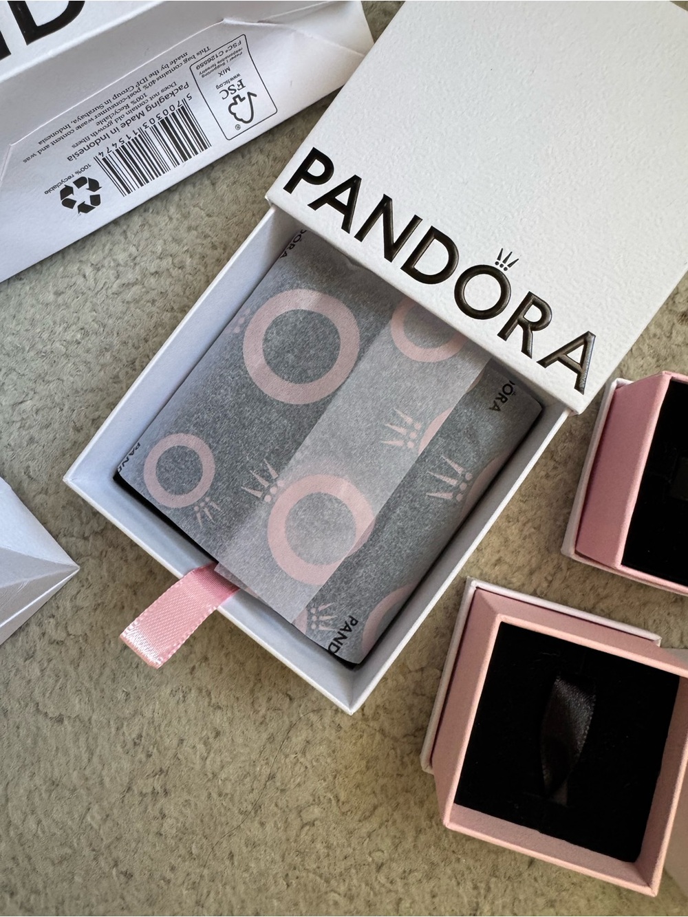 Pandora White Jewelry Gift Bags & Boxes Set - Picture 3 of 4
